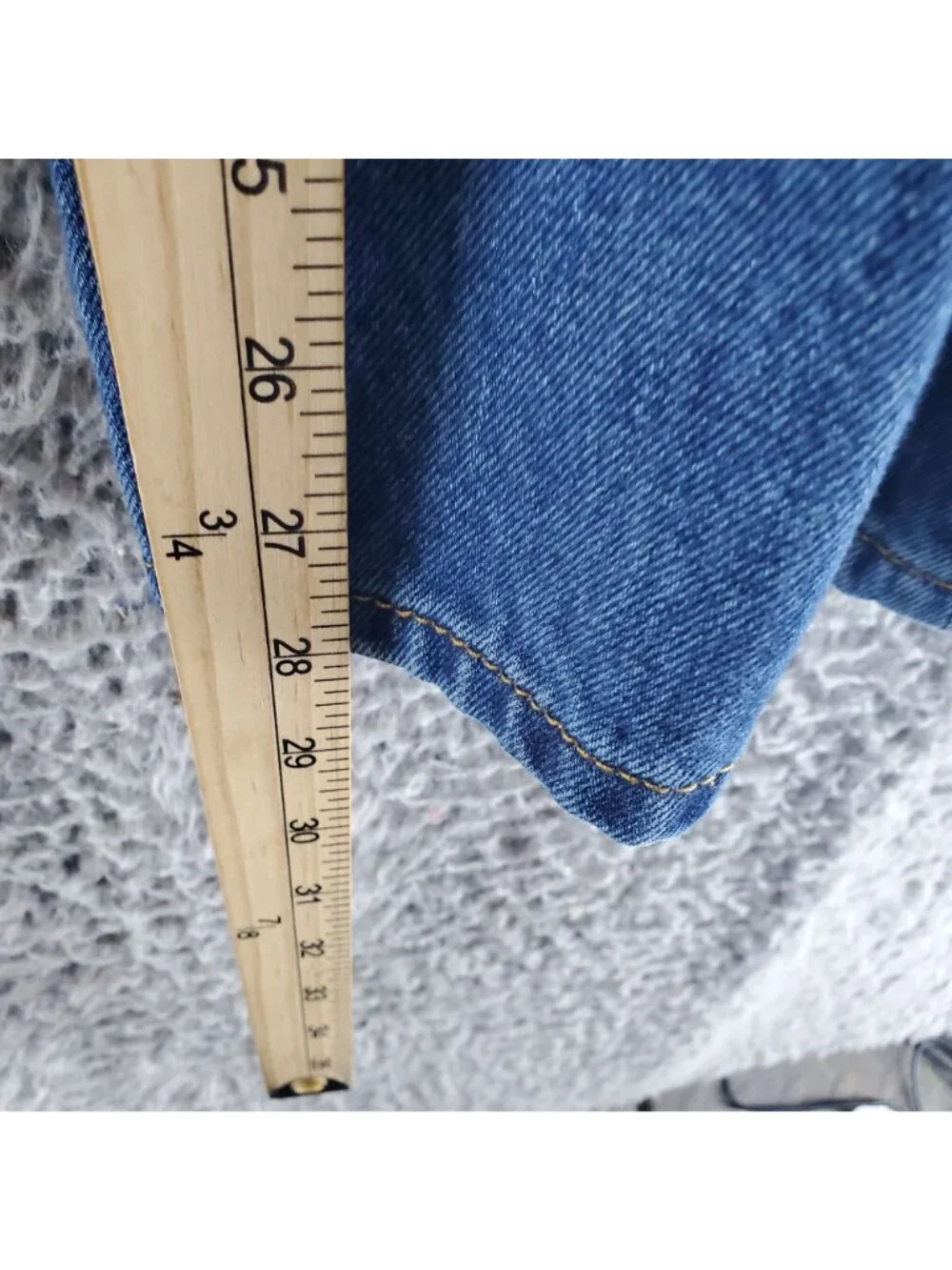 Levis Jeans Mens Size 40x30 Blue 550 Relaxed Fit Tapered Leg Denim Classic *Read